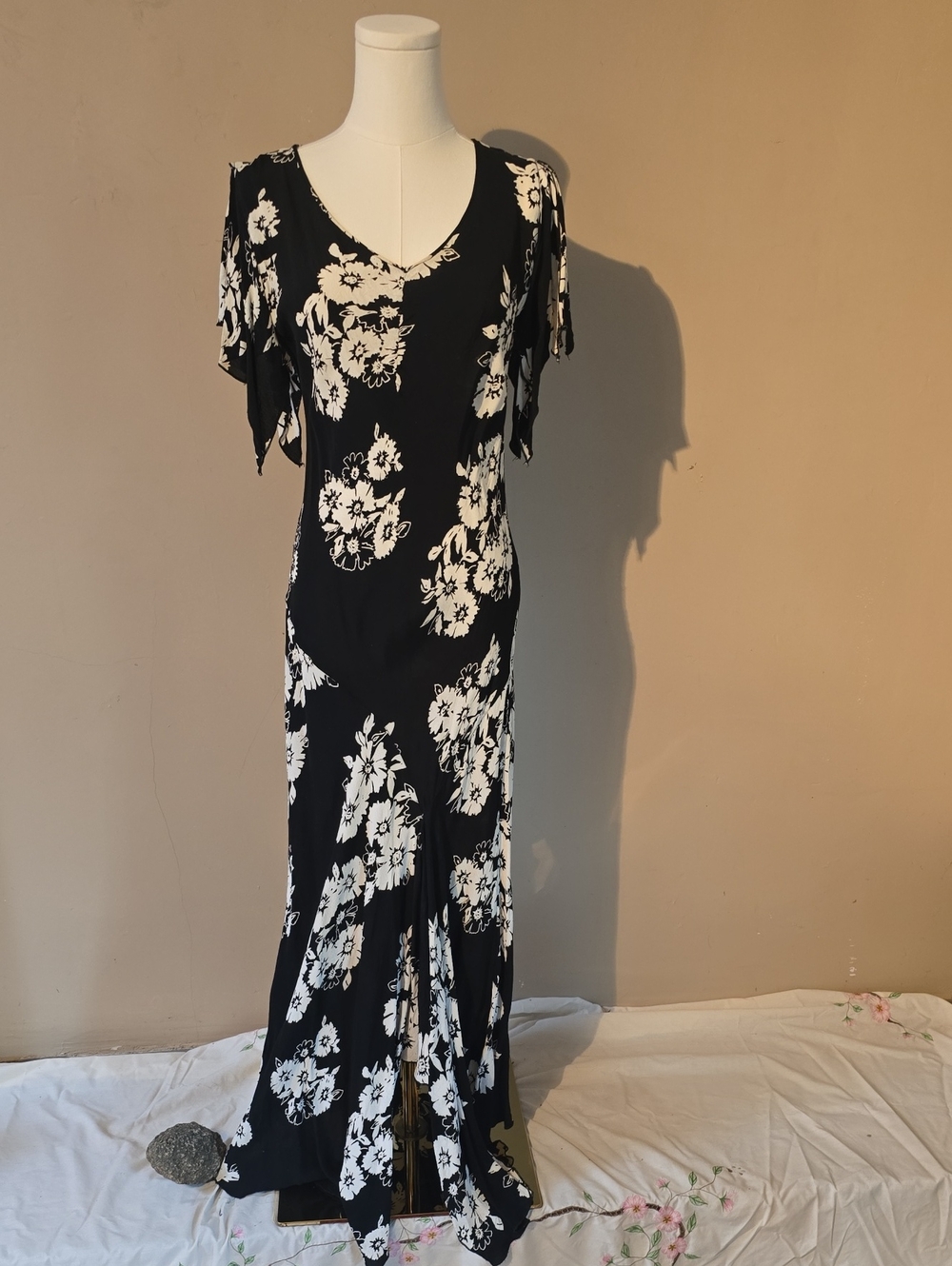 Temptations Black & White Floral V‑Neck Maxi Dress Cut On The Bias.